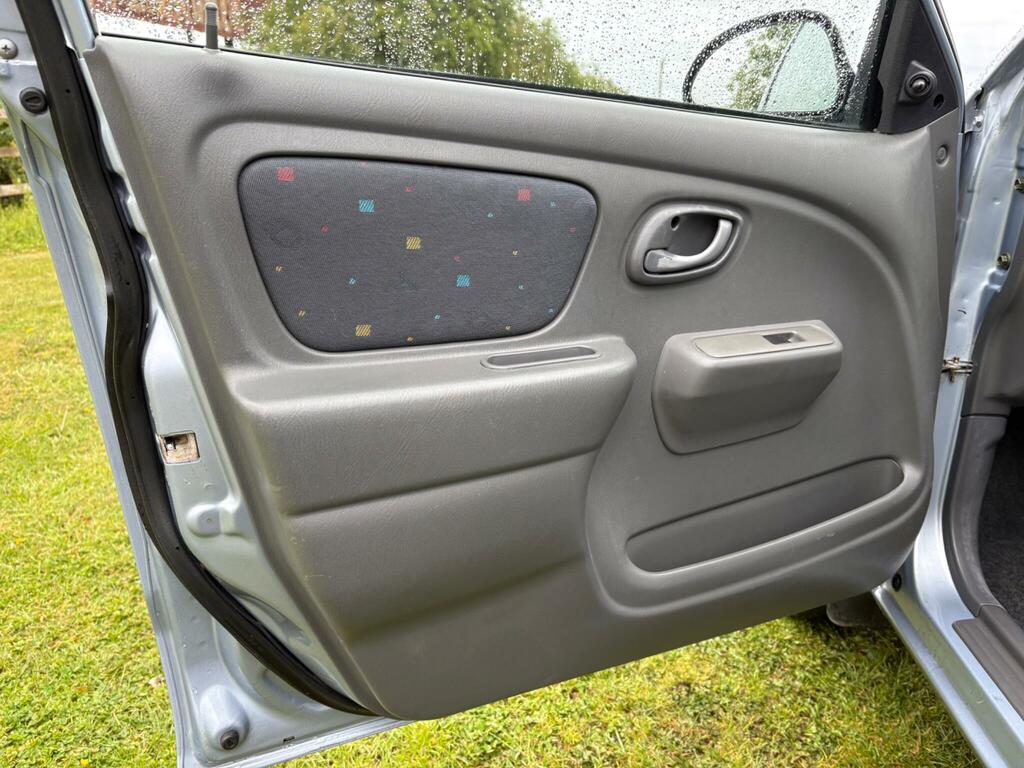 Suzuki Alto 1.1 Gl Hatchback Silver #18
