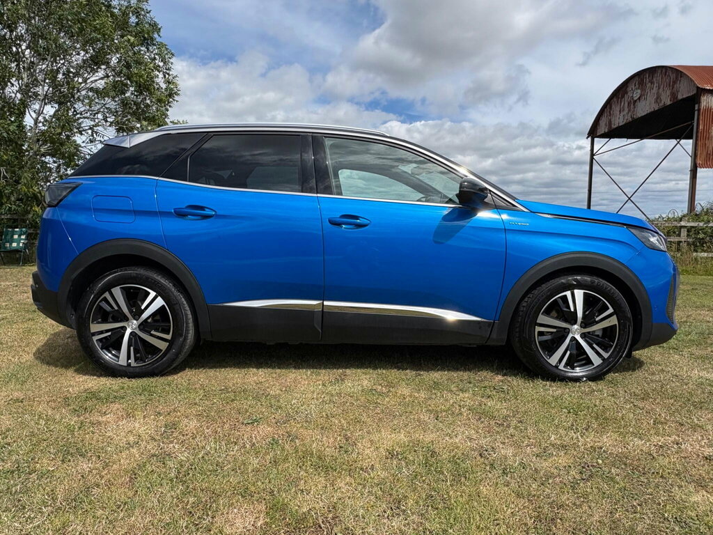 Peugeot 3008 1.2 Puretech Allure Premium Blue #9