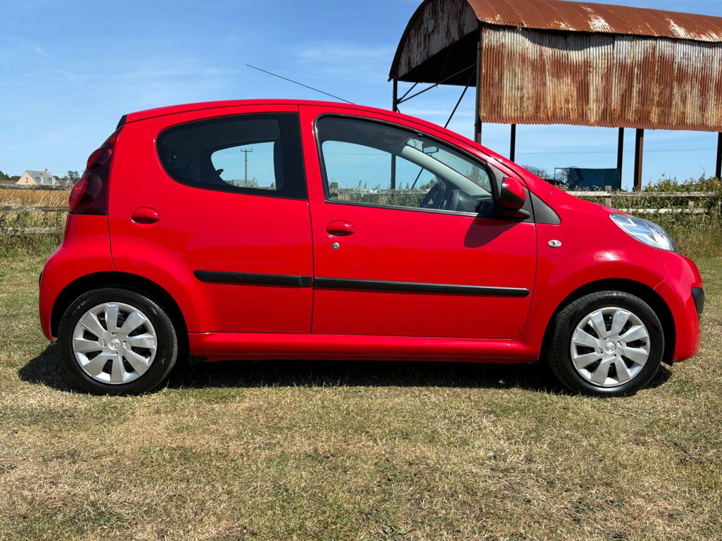 Peugeot 107 Petrol Red #7