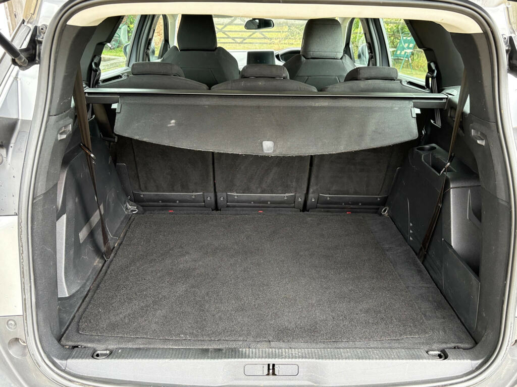 Peugeot 5008 Allure Premium Black #14