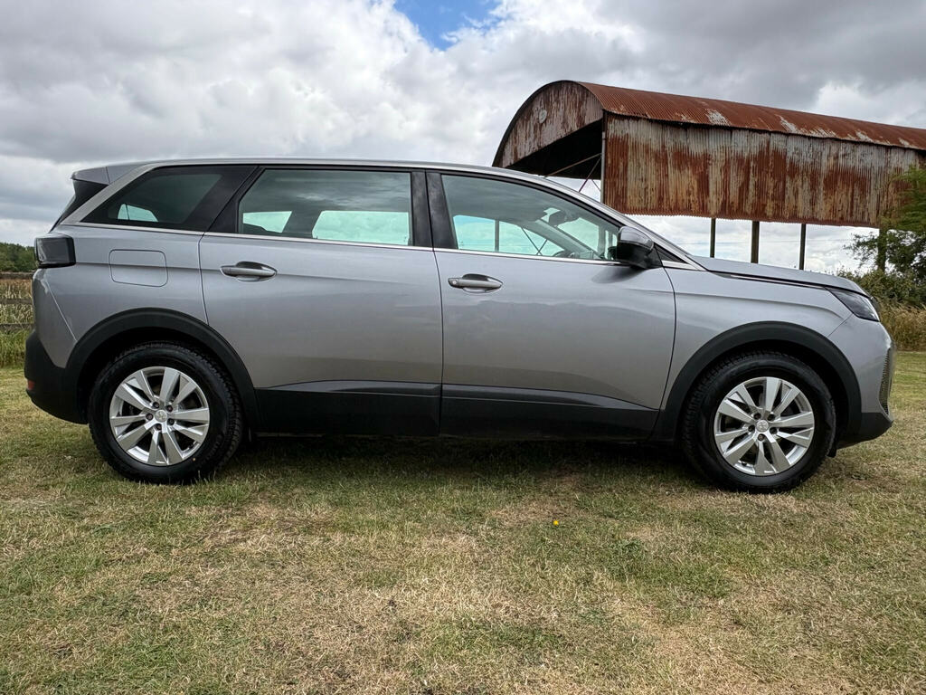 Peugeot 5008 Allure Premium Black #9
