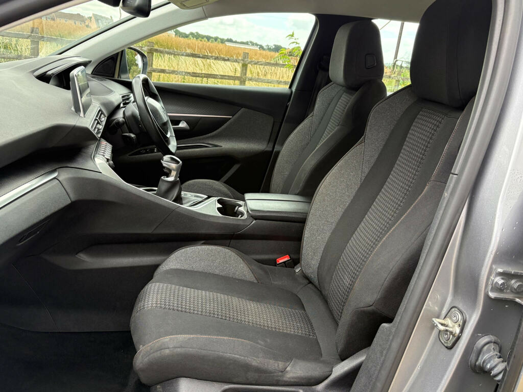 Peugeot 5008 Allure Premium Black #12