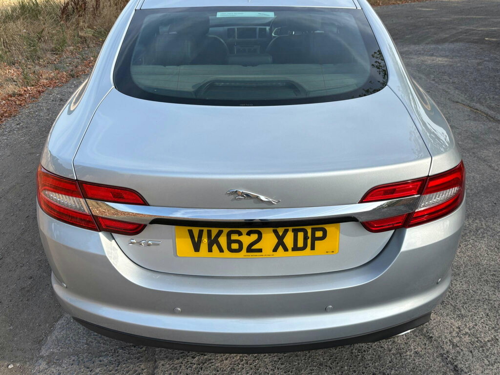 Jaguar XF Premium Luxury Black #8