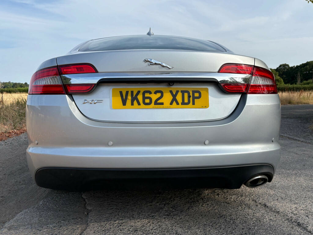 Jaguar XF Premium Luxury Black #7