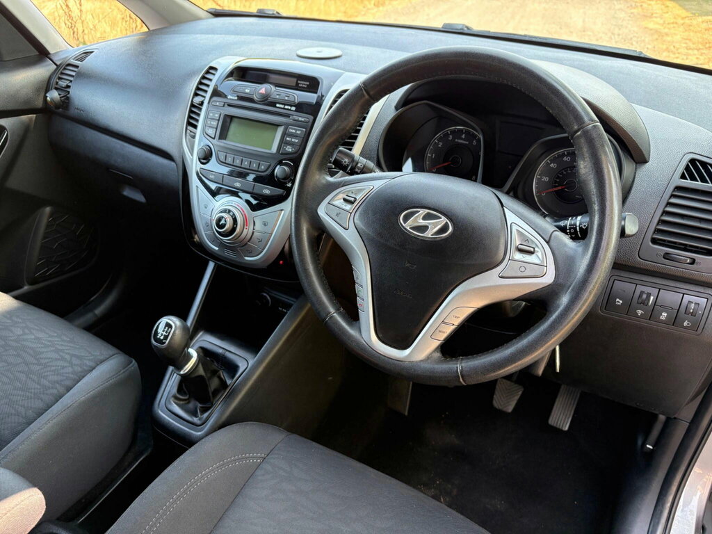 Hyundai Ix20 1.4 Style Euro 5 Ss White #13