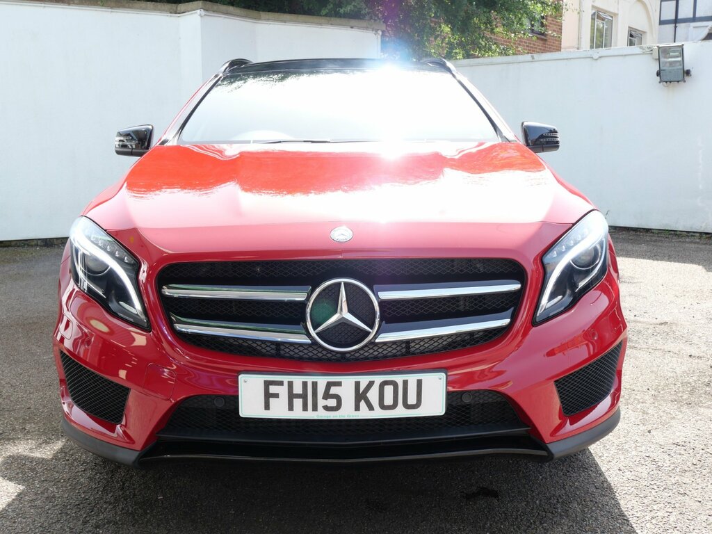 Mercedes-Benz GLA Class 2.1 Gla220d Amg Line Premium Plus Suv Red #2