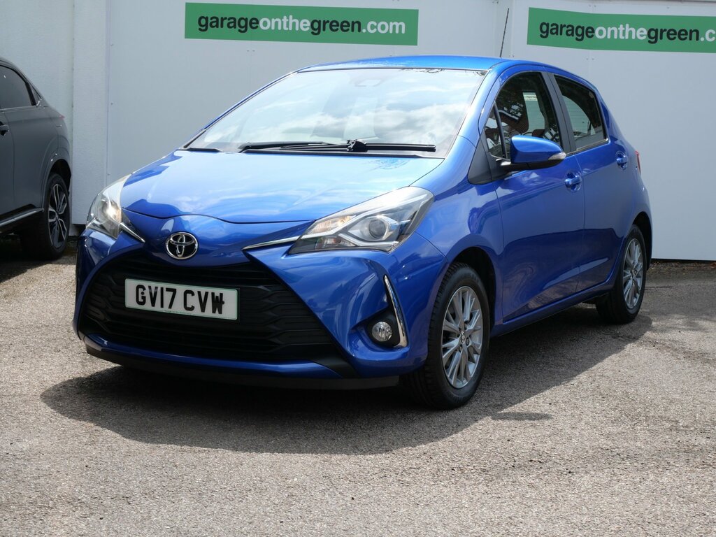 Toyota Yaris 1.5 Vvt-i Icon Euro 6 1 Owner Only 24000 Miles Blue