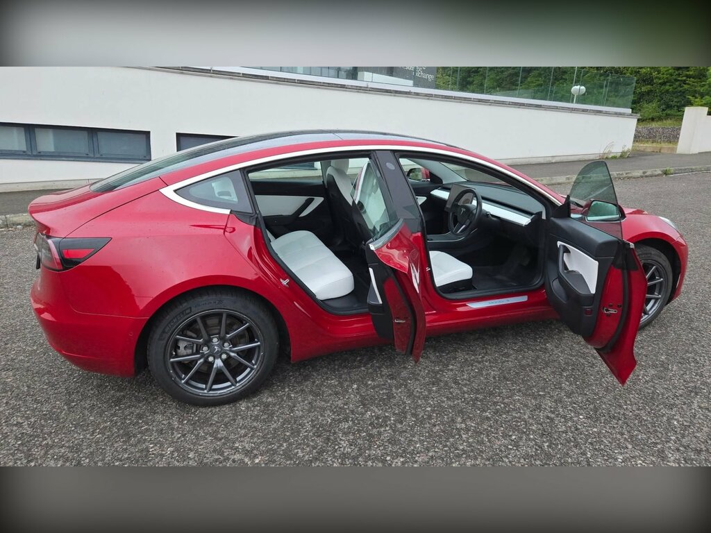 Tesla Model 3 Standard Range Plus Rwd 241 Bhp Red #5