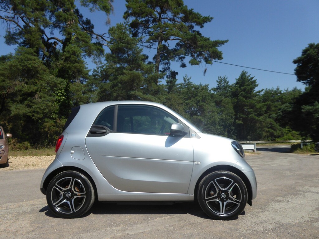 Smart Fortwo Coupe Coupe 17.6Kwh Pulse Premium 202272 Silver #4