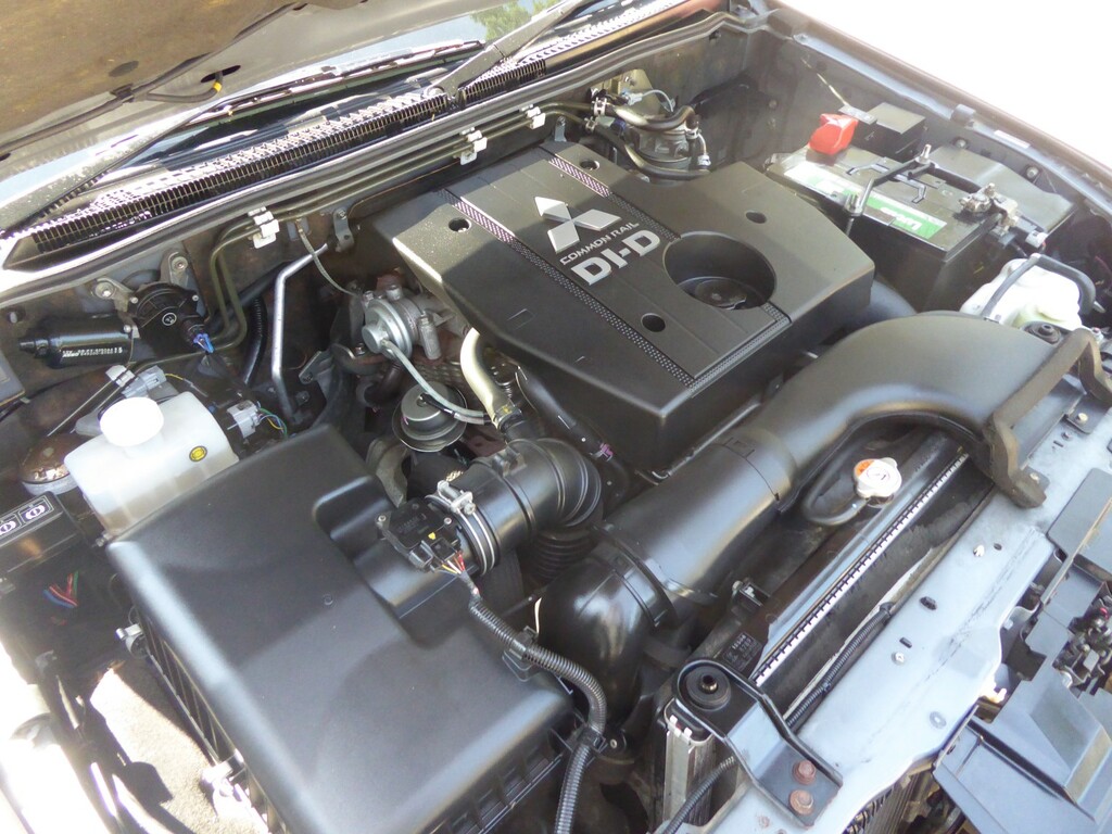 Mitsubishi Shogun 3.2 Di-dc Sg3 #38