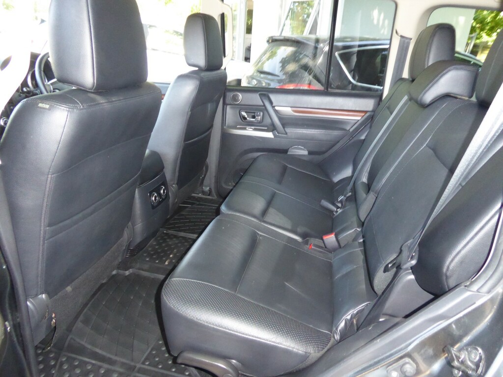 Mitsubishi Shogun 3.2 Di-dc Sg3 #11