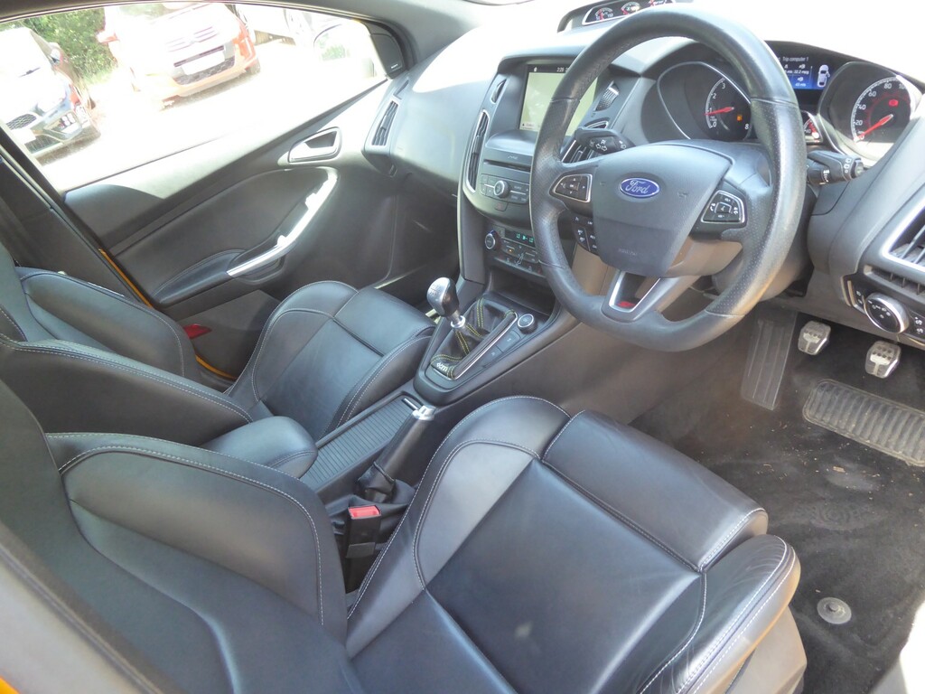 Ford Focus 2.0 T Ecoboost St-3 Yellow #5