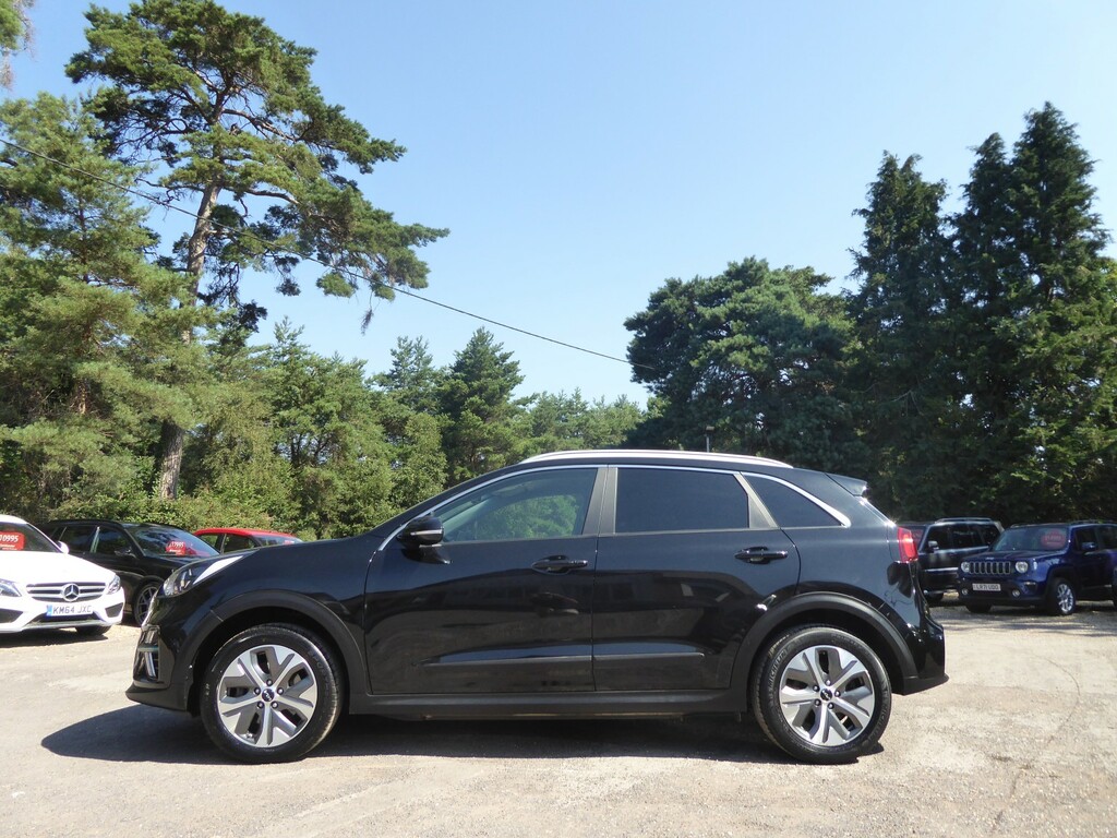 Kia e-Niro Suv 64Kwh 2 202171 AU71UMW Black