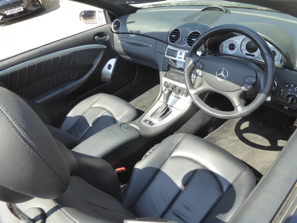 Mercedes-Benz CLK Elegance Silver #7