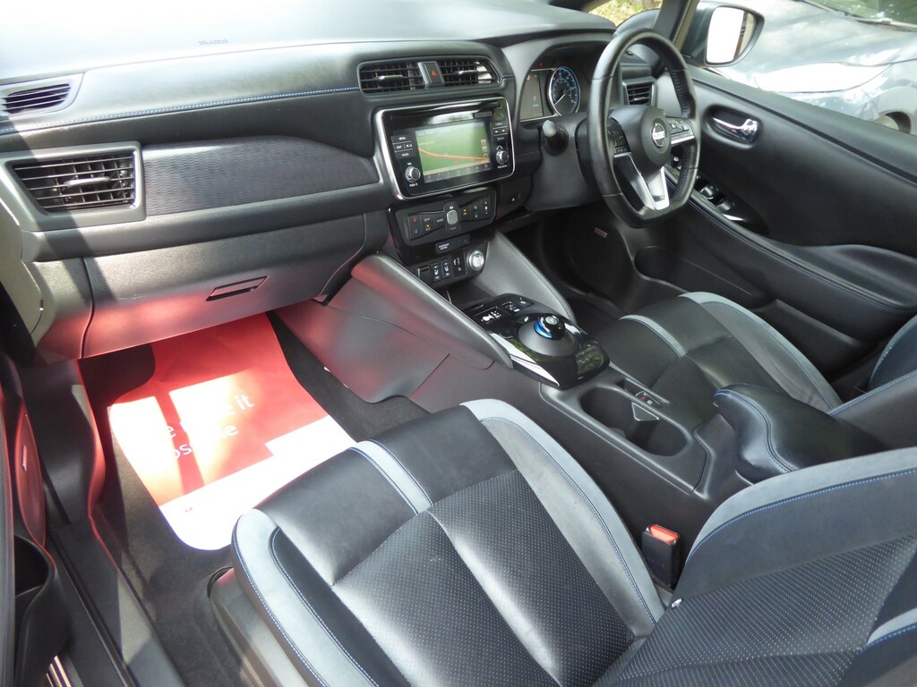 Nissan Leaf Hatchback E 110Kw N-connecta 40Kwh #10