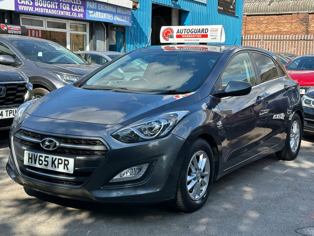 Hyundai I30 1.6 Crdi Blue Drive Se Euro 6 Ss Grey #3