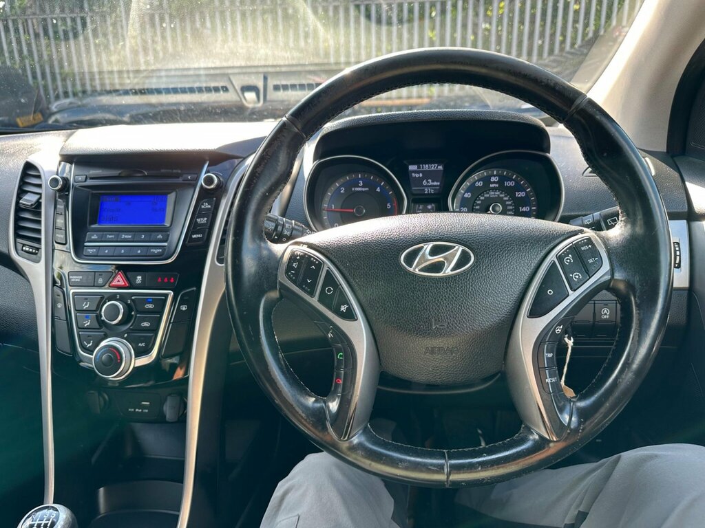 Hyundai I30 1.6 Crdi Blue Drive Silver #9