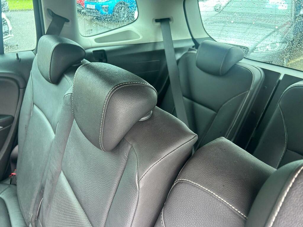 Vauxhall Zafira Tourer Tourer 1.4T Design Green #14