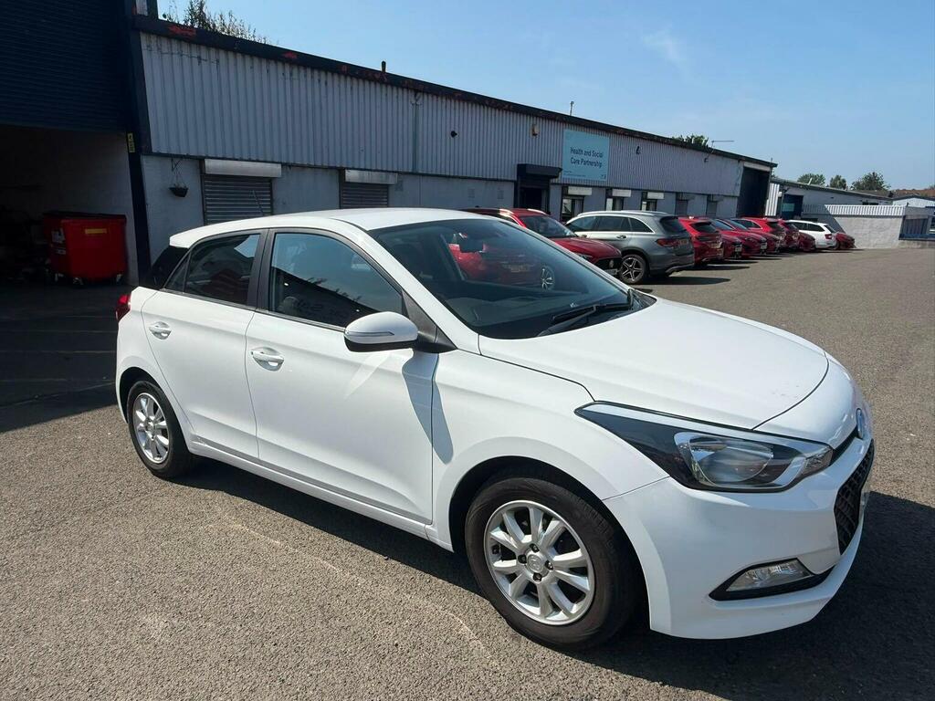 Hyundai I20 Hatchback 1.2 Se Euro 6 201818 SY18RMV White #2