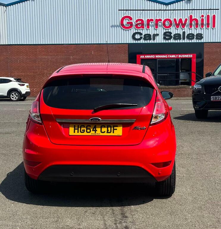 Ford Fiesta Hatchback 1.6 Titanium Powershift Euro 5 2015 HG64CDF Red #6