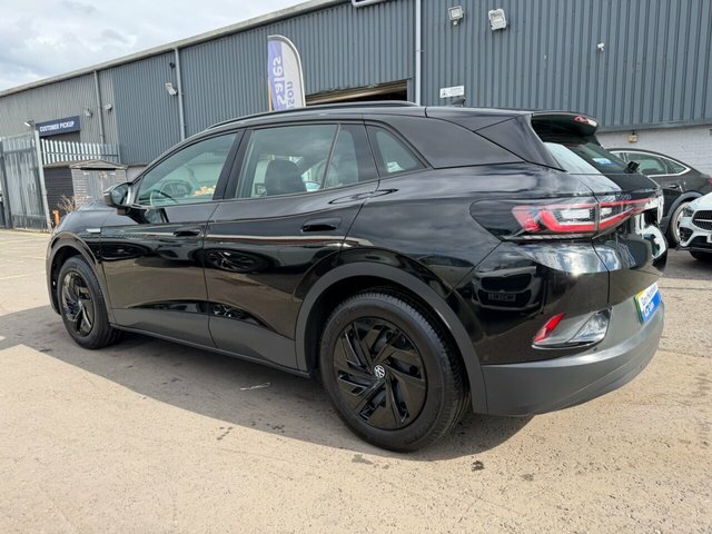Volkswagen ID.4 Pure 52Kwh Life Suv 148 Ps Black #5