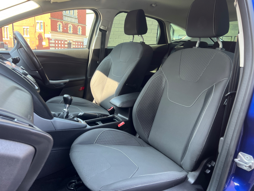 Ford Focus 1.5 Tdci Titanium Euro 6 S S Grey #4