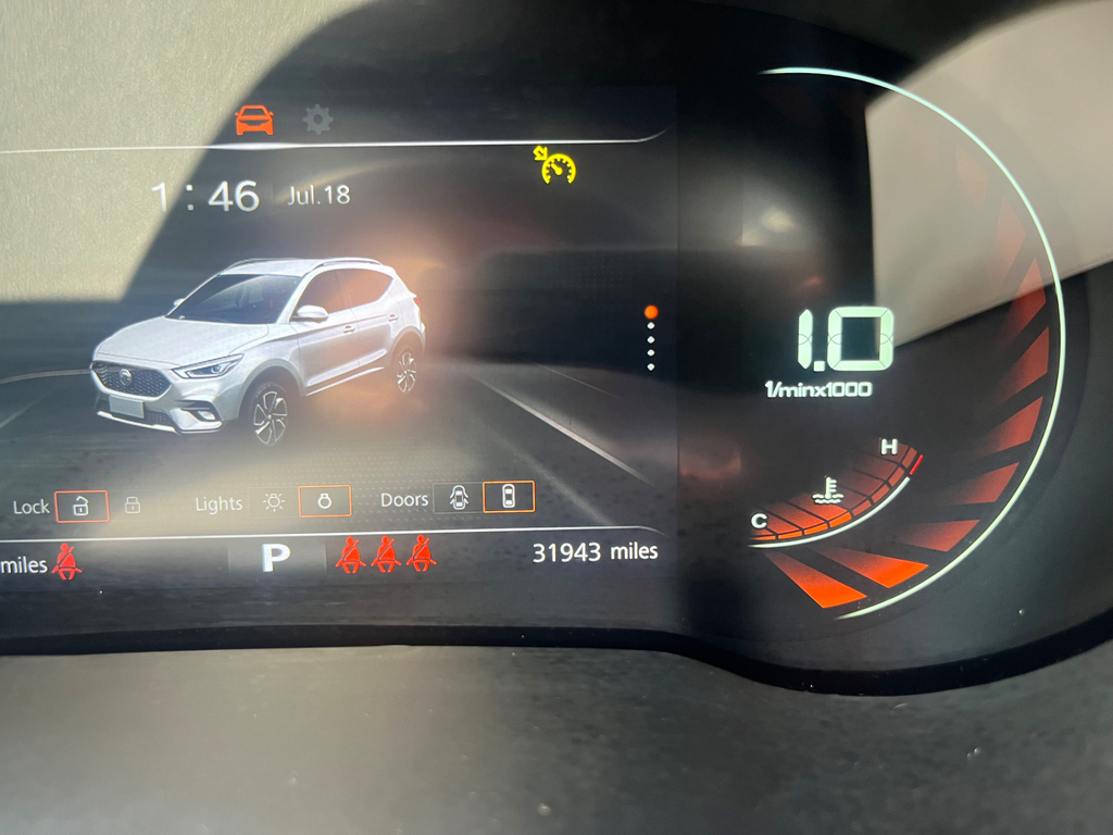 MG ZS Zs 1.5 Exclusive Orange #14