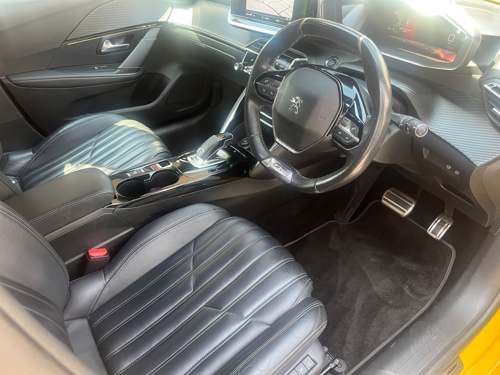 Peugeot 208 1.2 Puretech 100 Active Black #9