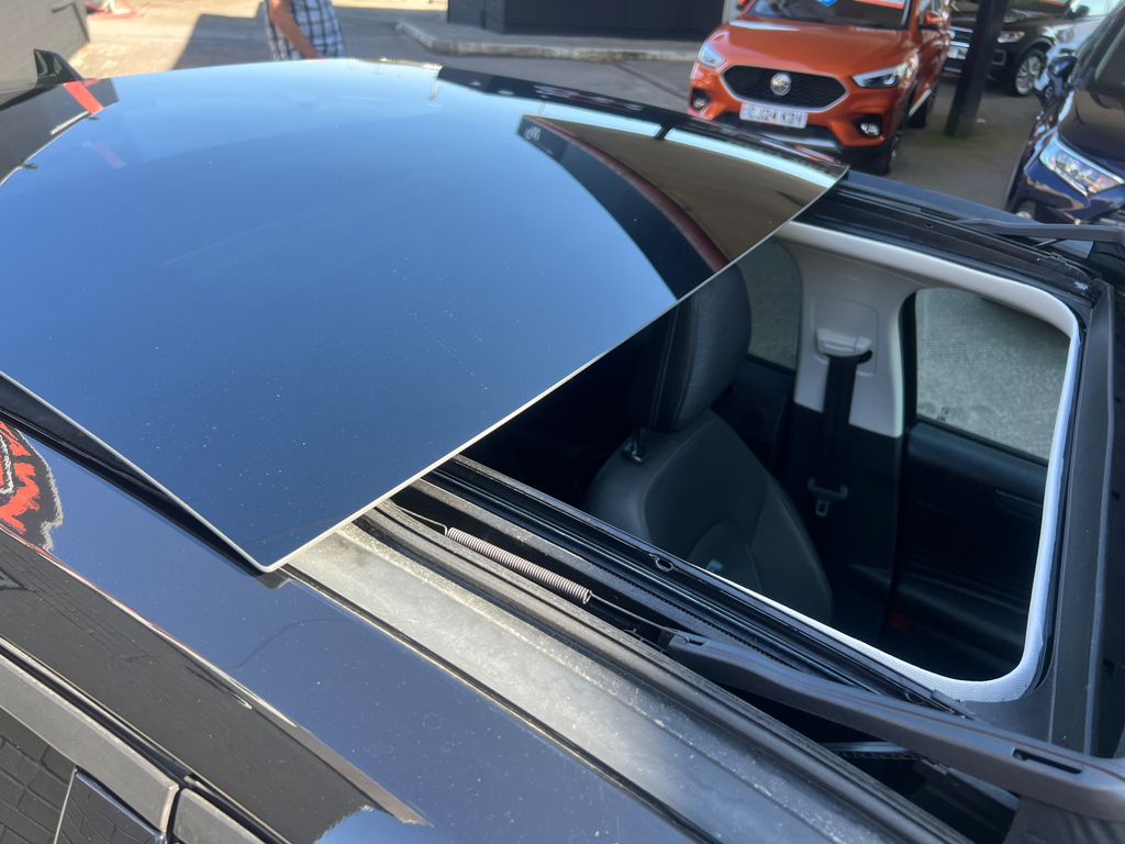 Ford Focus Active X Edition LB71JJL Black #5