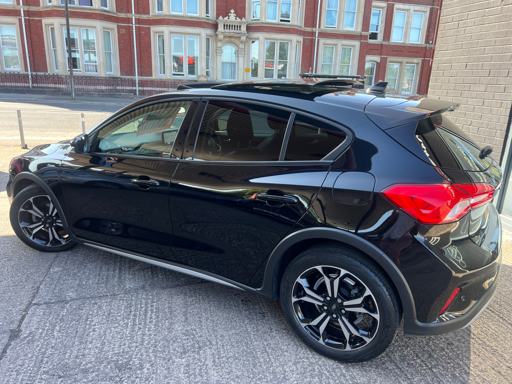 Ford Focus Active X Edition LB71JJL Black #2