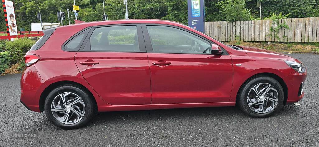 Hyundai I30 1.0T Gdi Se Connect Red #2