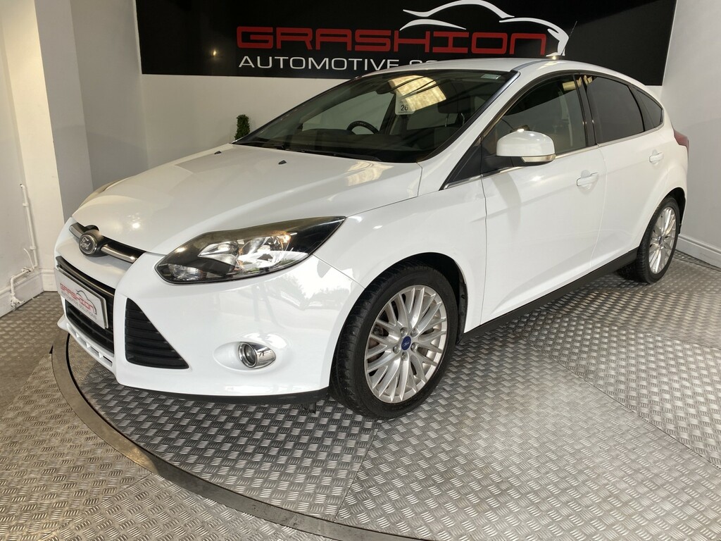 Ford Focus Hatchback 1.0 T Ecoboost Zetec Navigator 201414 FV14YSS White #3