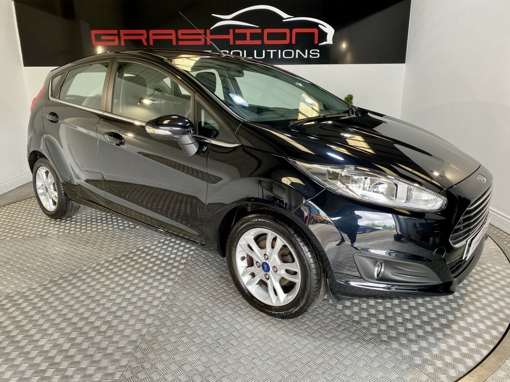 Ford Fiesta Hatchback 1.0 T Ecoboost Zetec 201515 Black