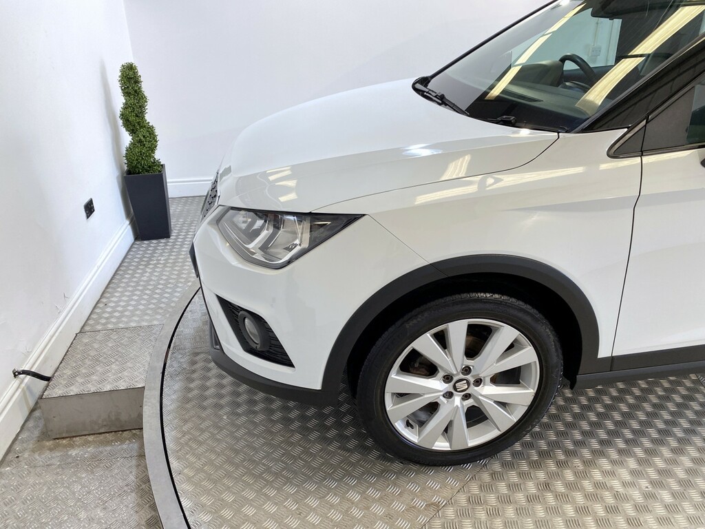 Seat Arona Hatchback Black #18