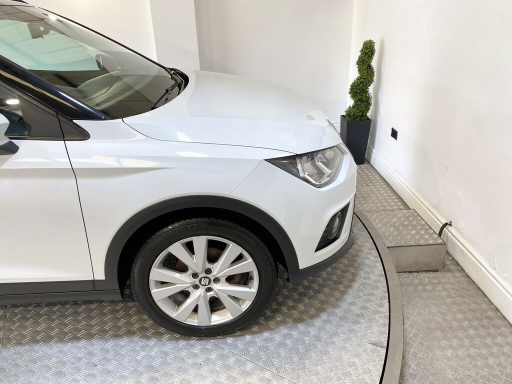 Seat Arona Hatchback Black #17