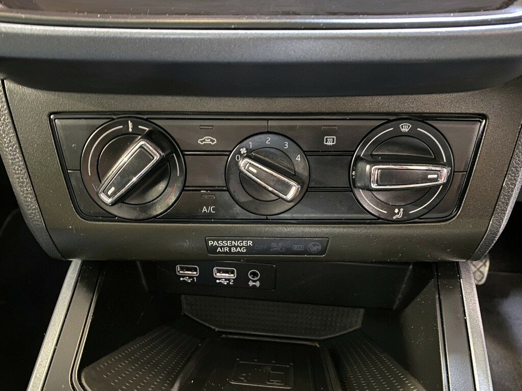 Seat Arona Hatchback Black #33