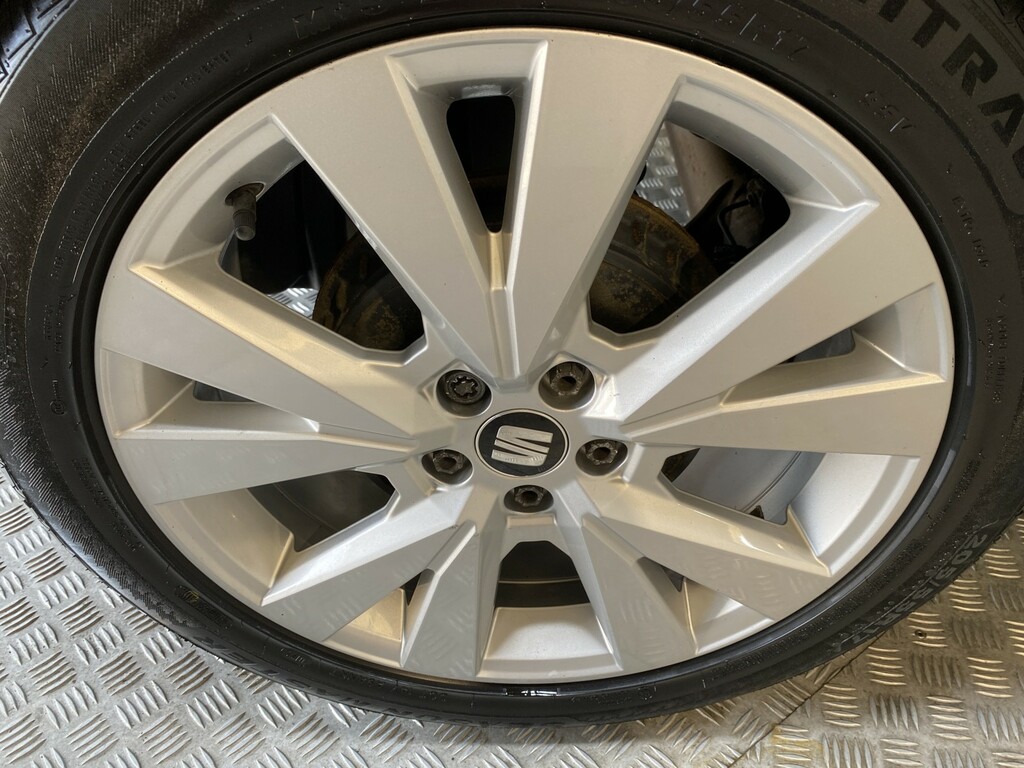 Seat Arona Hatchback Black #22