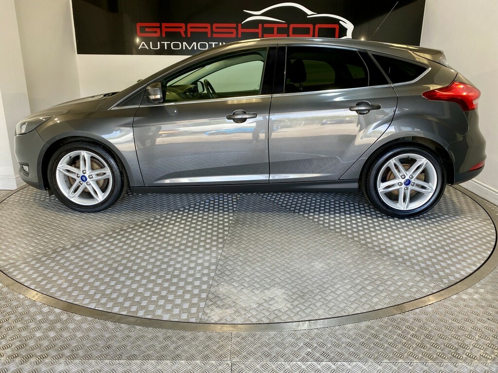 Ford Focus 1.5 Tdci 120 Zetec  #5