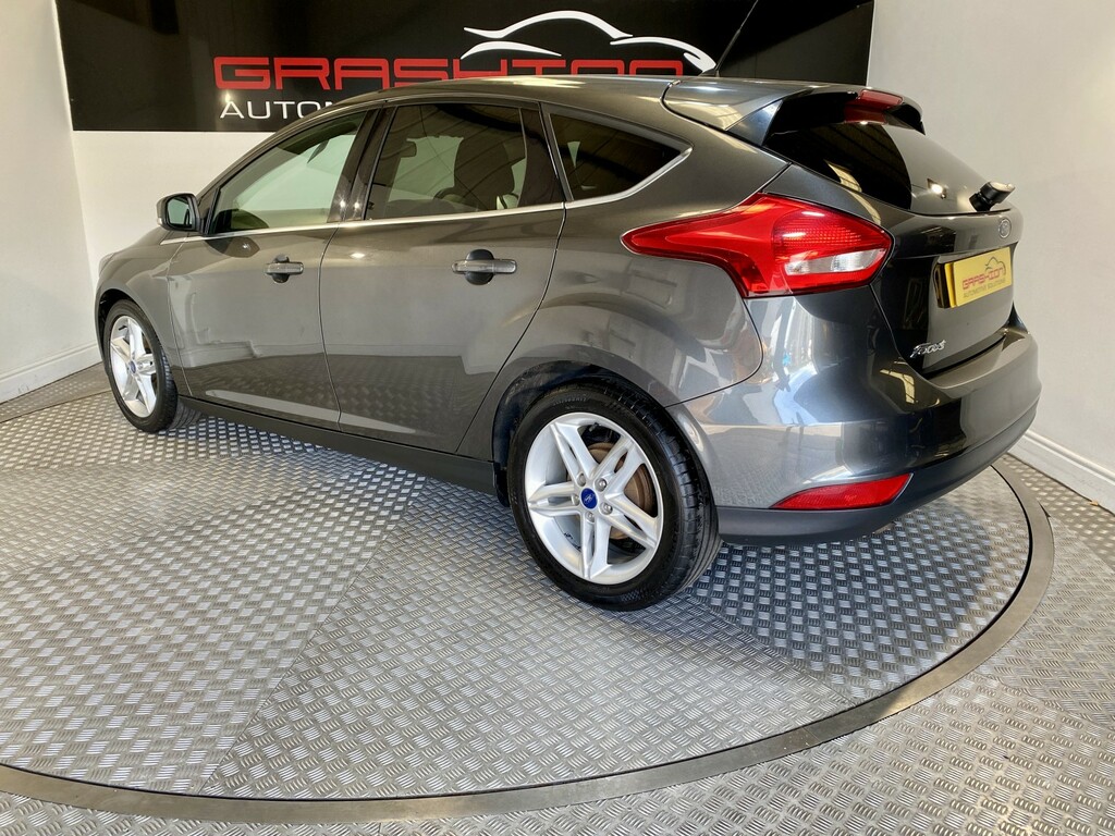 Ford Focus 1.5 Tdci 120 Zetec  #7