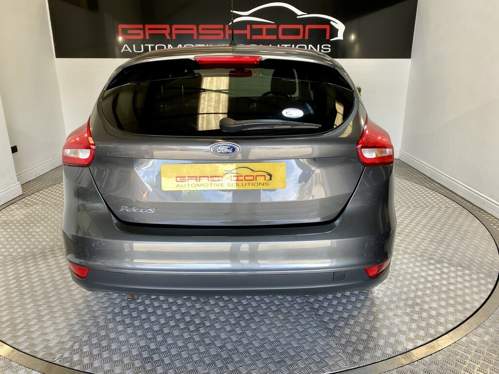 Ford Focus 1.5 Tdci 120 Zetec  #11