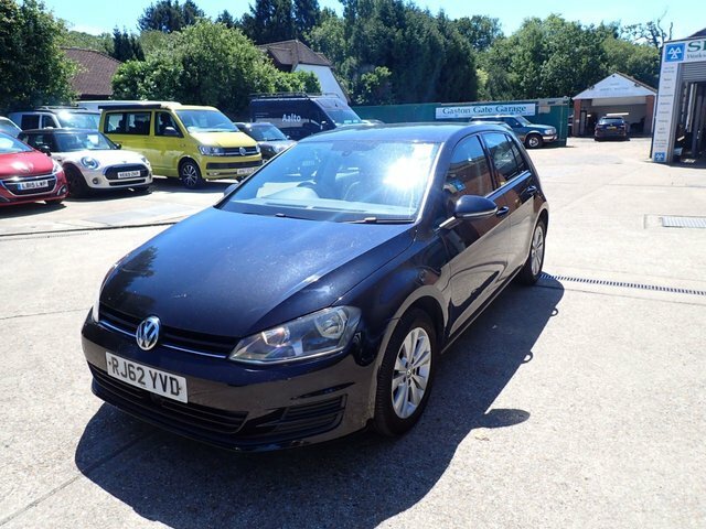 Volkswagen Golf Hatchback RJ62YVD Black #4