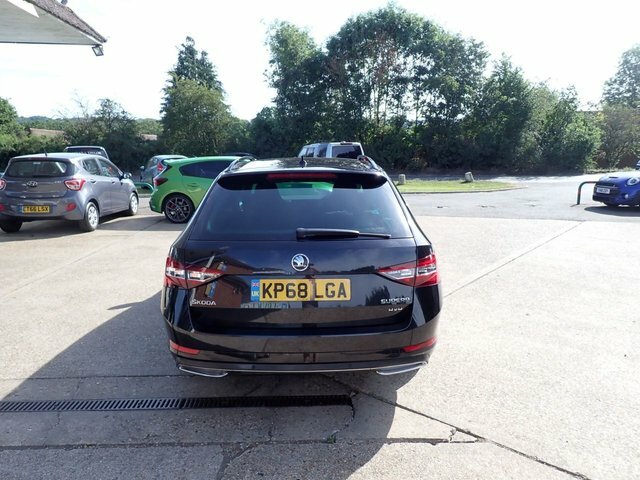 Skoda Superb Estate Black #3