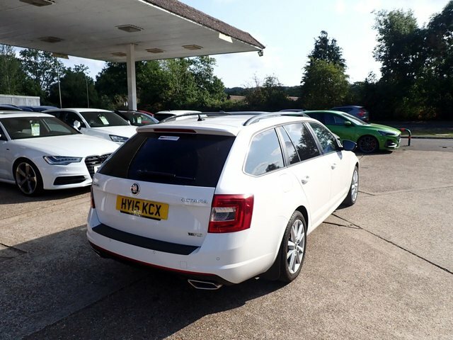 Skoda Octavia Octavia Vrs Tdi Cr S-a White