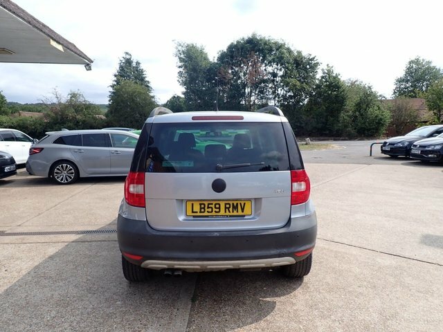 Skoda Yeti Suv Blue #4