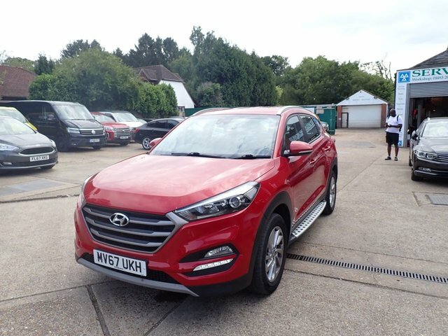 Hyundai Tucson Crdi Se Nav Blue Drive MV67UKH Red #4