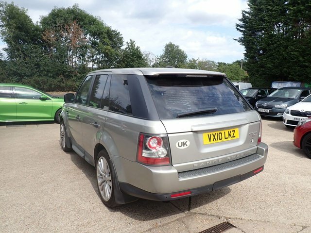 Land Rover Range Rover Sport 3.0 Tdv6 Hse Commandshift Red #3