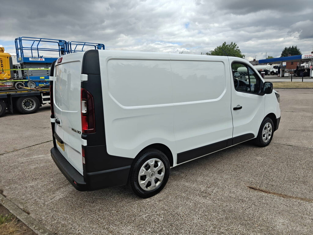 Renault Trafic 2.0 Dci Blue Sl28 Business Panel Van Ma RO72BZH White #5