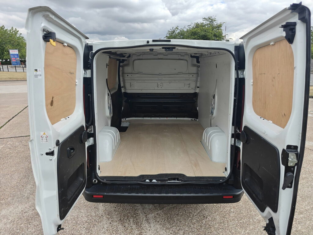 Renault Trafic 2.0 Dci Blue Sl28 Business Panel Van Ma RO72BZH White #2