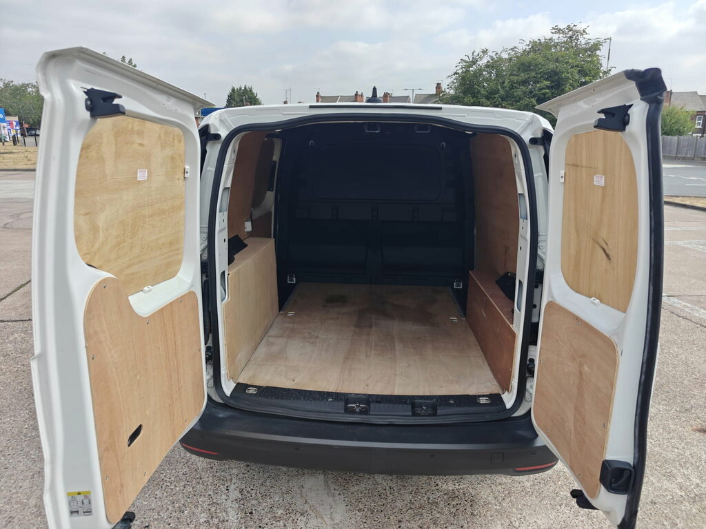 Volkswagen Caddy 2.0 Tdi C20 Commerce Panel Van S White