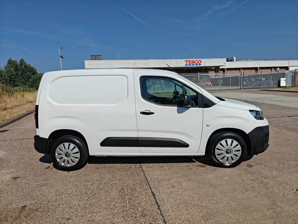 Citroen Berlingo 1.5 Bluehdi 1000 Enterprise M Panel Van LA69XYB White #3